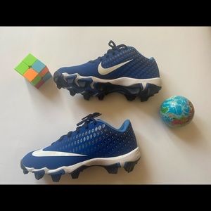 Nike baseball Cheats Size 4 USA (big boy)